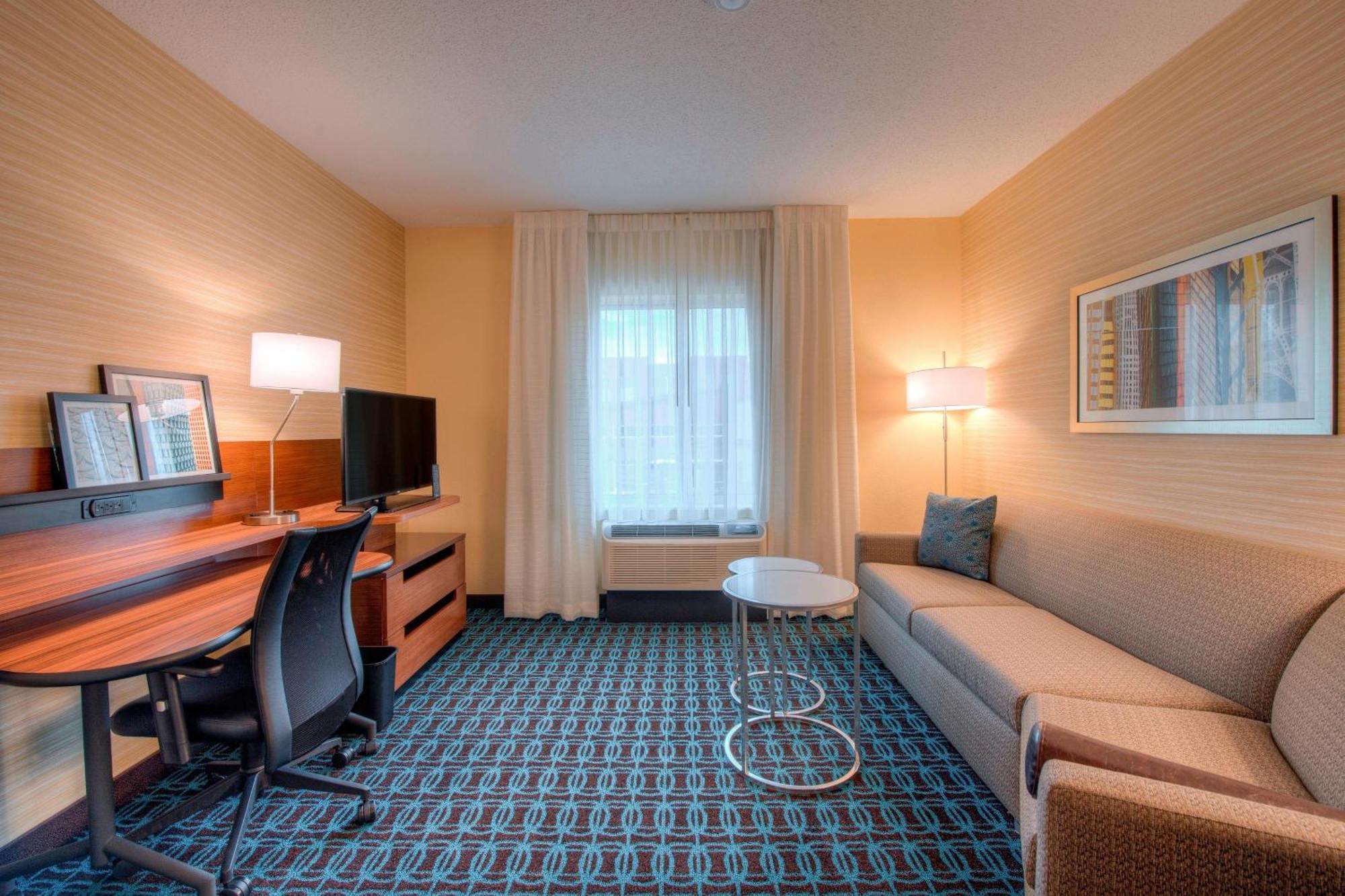 Fairfield Inn & Suites By Marriott Charlotte Airport Экстерьер фото