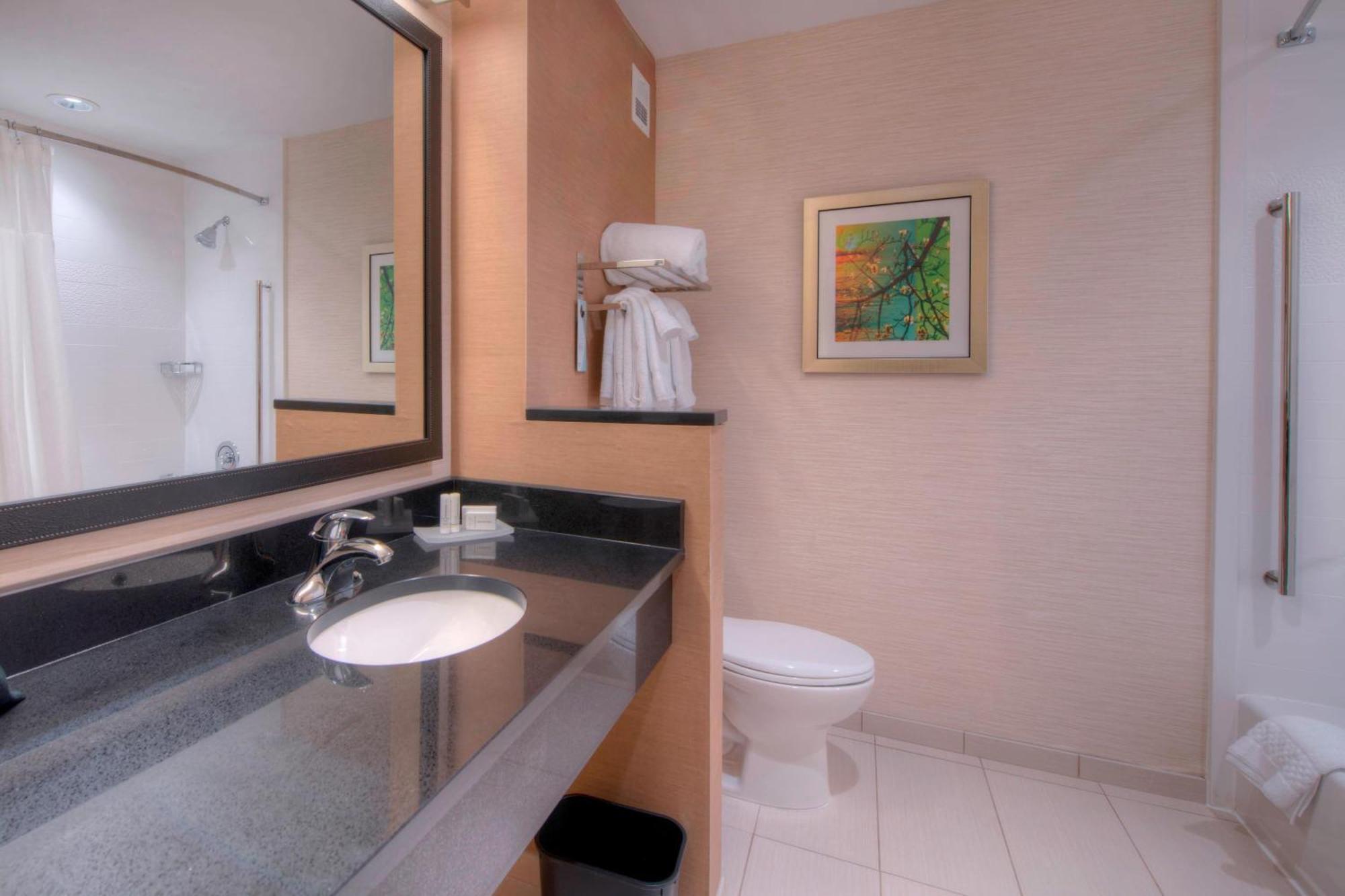 Fairfield Inn & Suites By Marriott Charlotte Airport Экстерьер фото